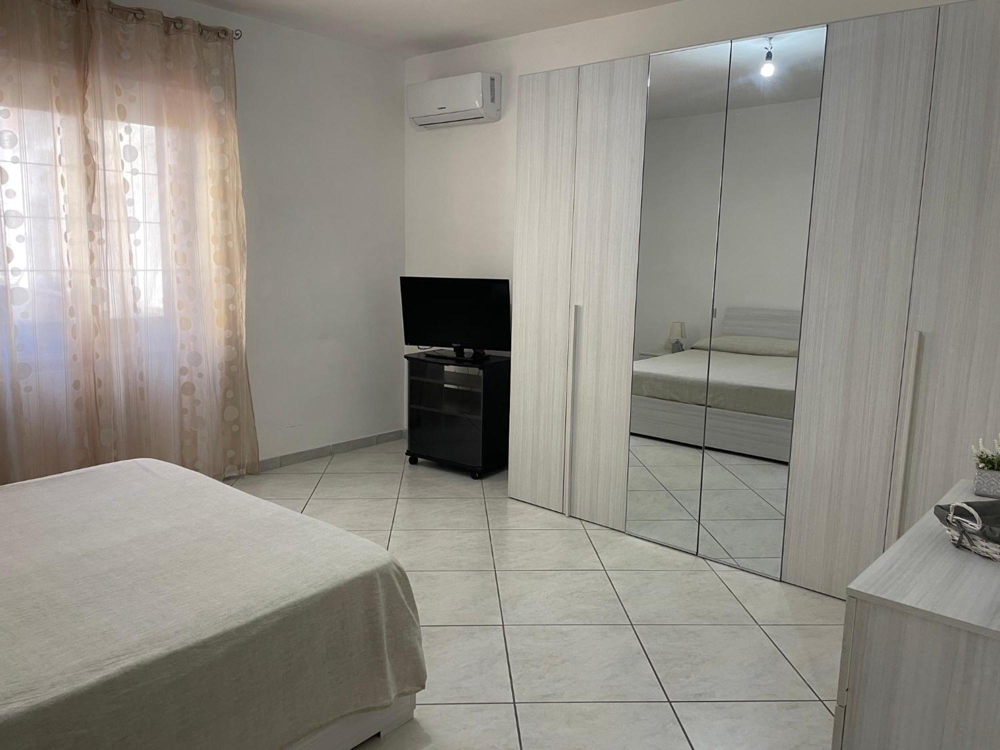 Flora House Hotel Brindisi Luaran gambar