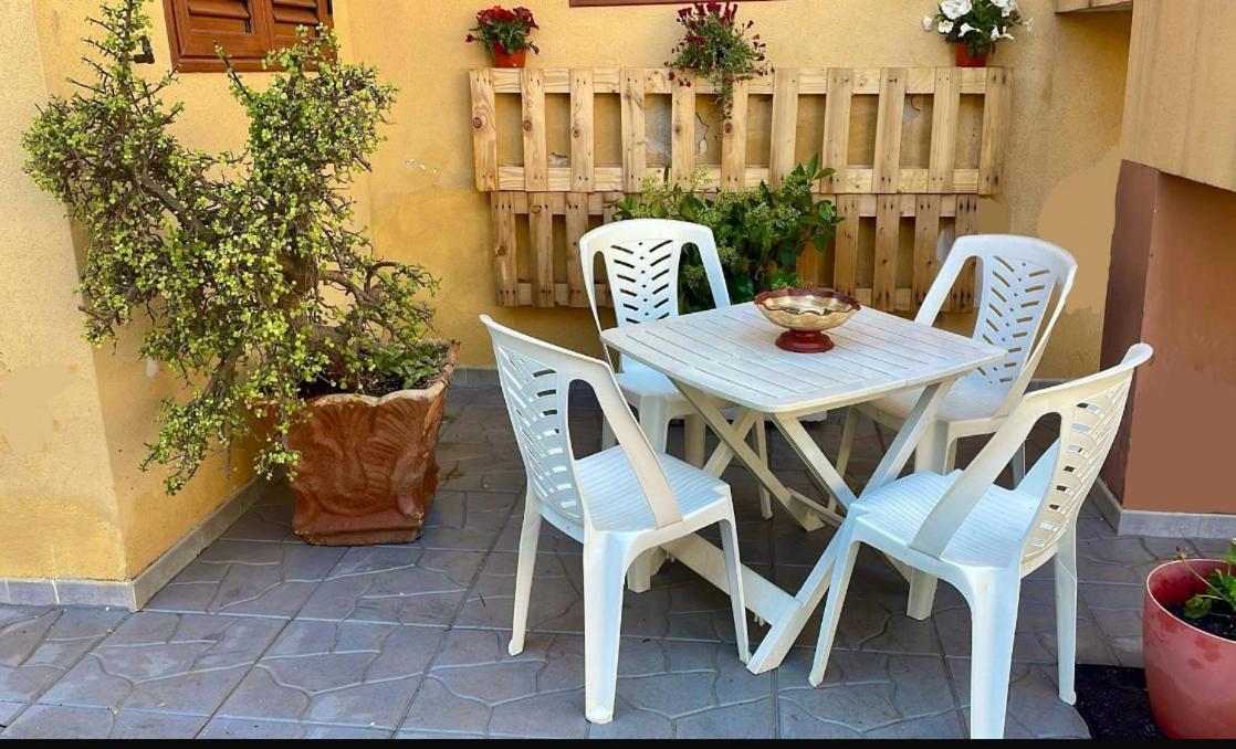 Flora House Hotel Brindisi Luaran gambar